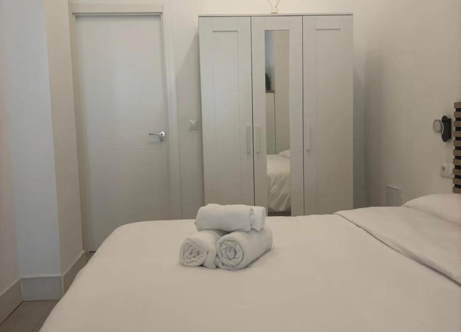 Apartamento PISO ESTUPENDO a 3 min de la ESTACION DE TREN AVE y BUS Málaga