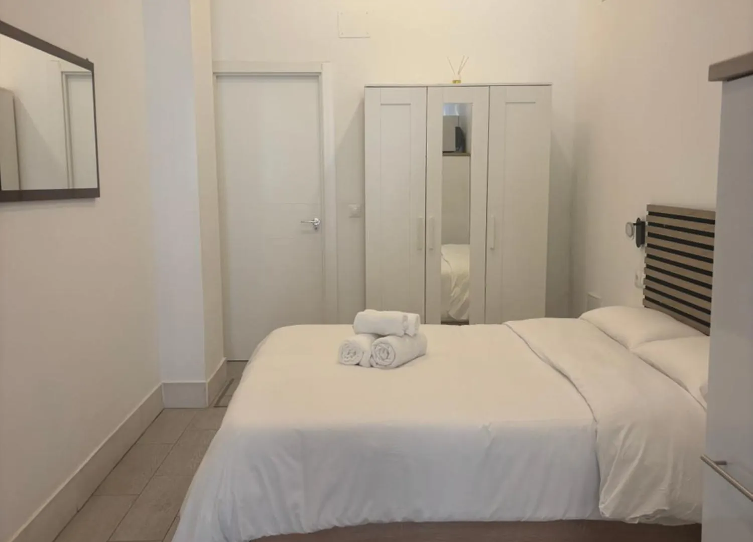 Apartamento PISO ESTUPENDO a 3 min de la ESTACION DE TREN AVE y BUS Málaga 0*,  España